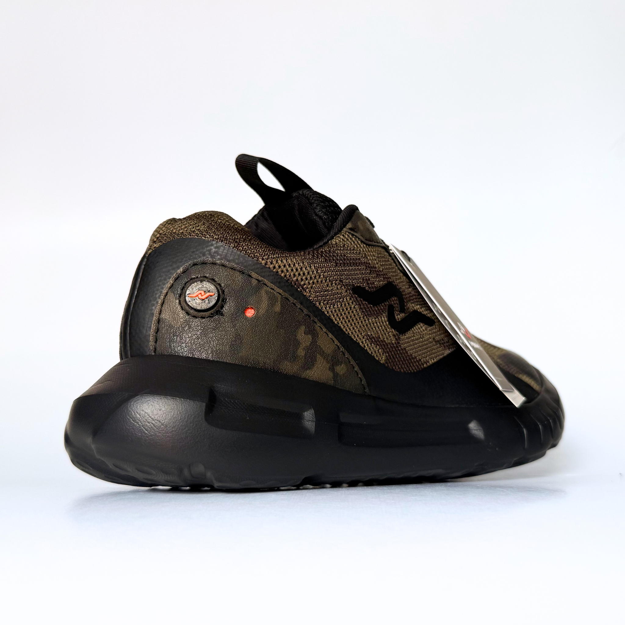 UNDER NITOS CAMUFLADO