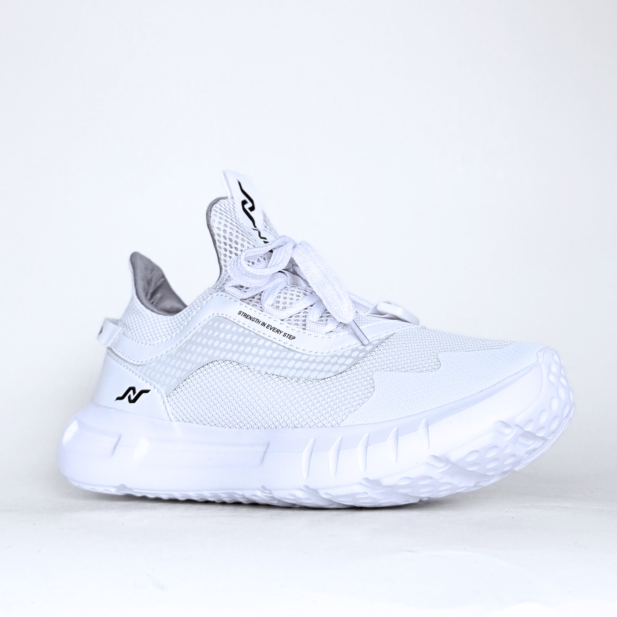 FLY BLANCO